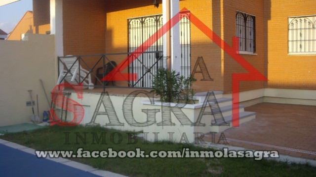 Piscina - Esquivias