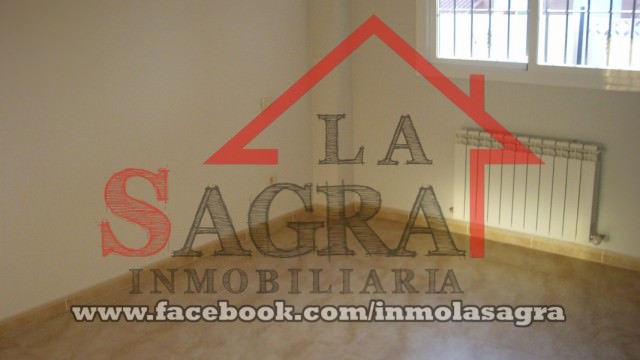 Chalet 4 dormitorios, Esquivias