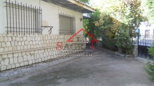 Chalet 9 dormitorios, Borox
