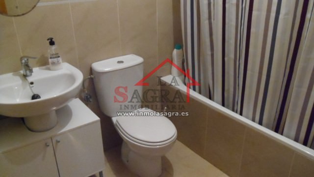 Piso 1 dormitorio, Esquivias
